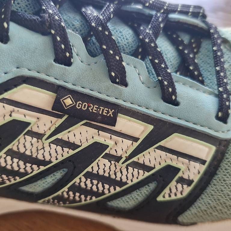 Salomon Scarpe da uomo: Trekkingschuhe Wanderschuhe GoreTex 37 – Usato da Schaffhausen venduto da Jakarila 2