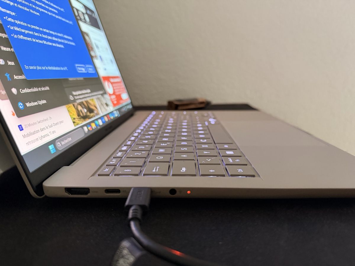 Asus Notebook: Asus Zenbook A14 – Nuovo (secondo la descrizione) da Corcelles NE venduto da azafra 3