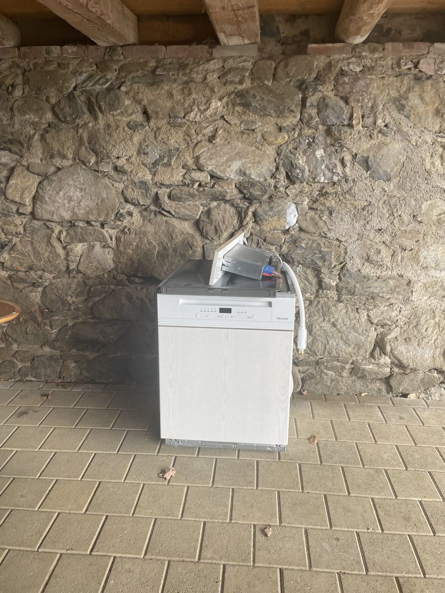 Machines à laver la vaisselle: Geschirrspüler Miele – D'occasion à Steinen par jsiegw