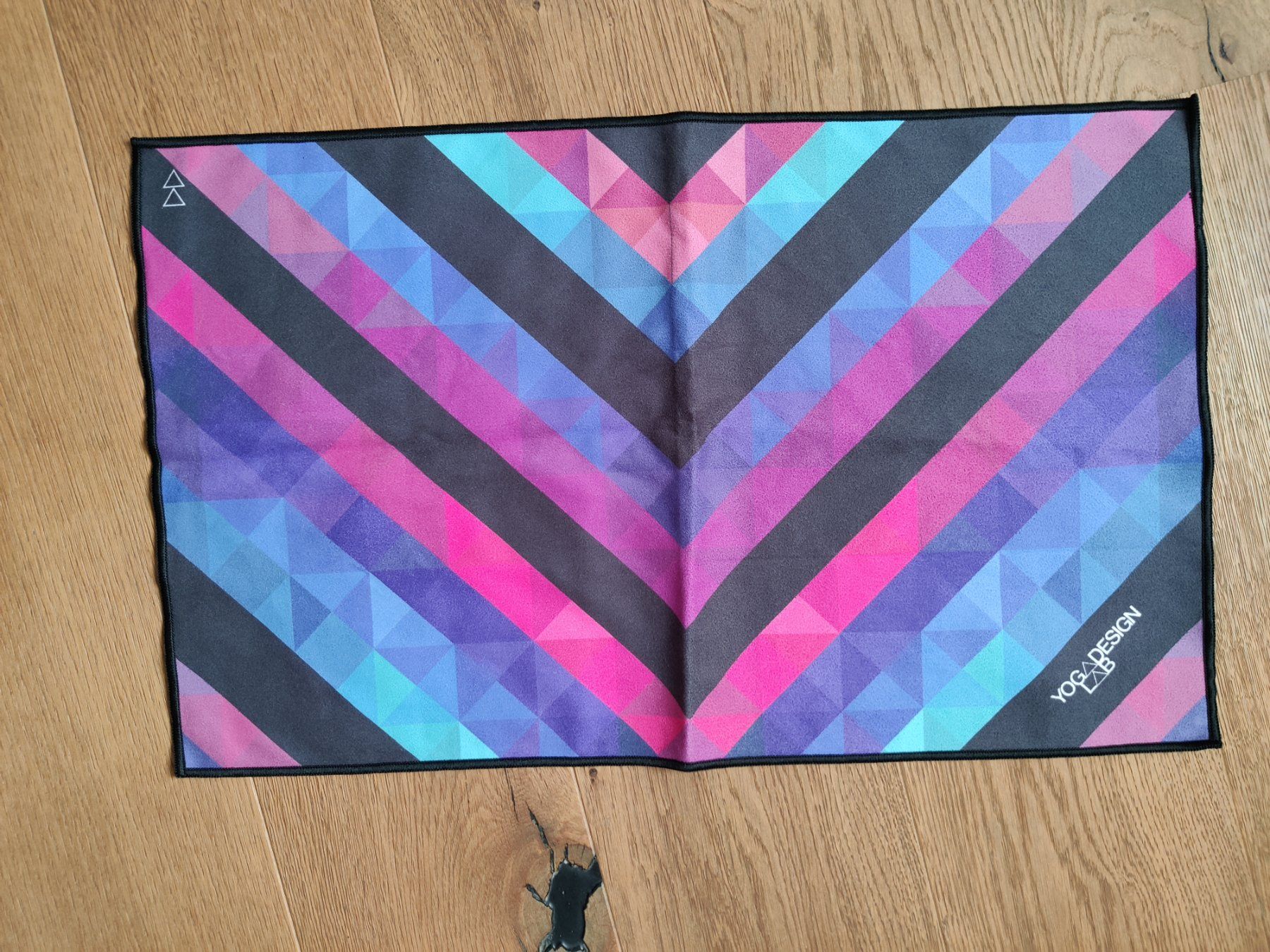 Tappetini fitness: Yoga Design lab hand towel – Usato da Ostermundigen venduto da Louhdezd