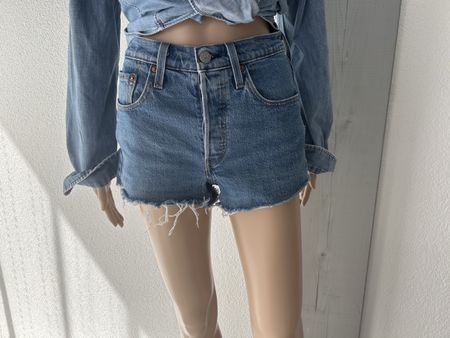 Levi's 501 Denim Shorts, W24, perfect for Summer!