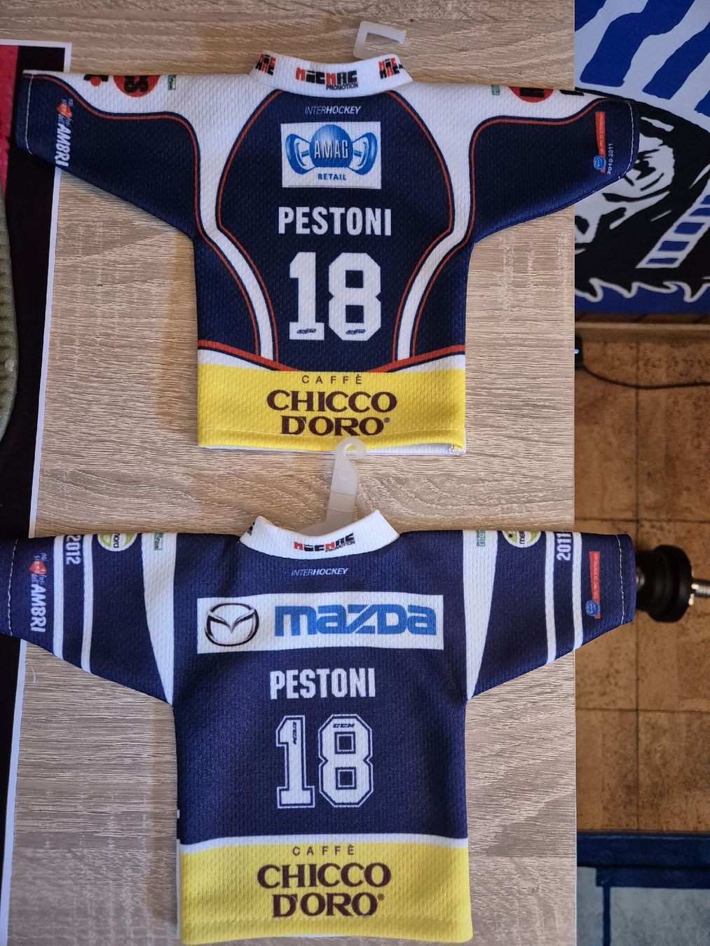 Sonstige Kleidung & Accessoires: Ambri-Piotta – Gebraucht aus Payerne von mitcholmes01 1
