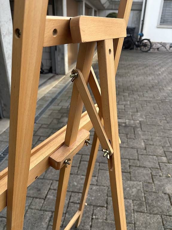 Staffeleien: Staffelei – Gebraucht aus Waltenschwil von biondy 2