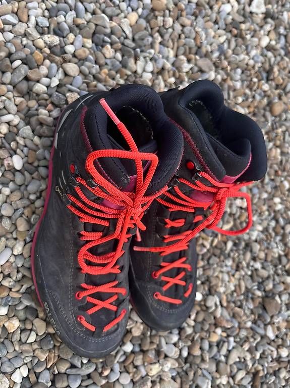 Scarpe da donna: Wanderschuhe Salewa – Usato da Reisiswil venduto da nisy01