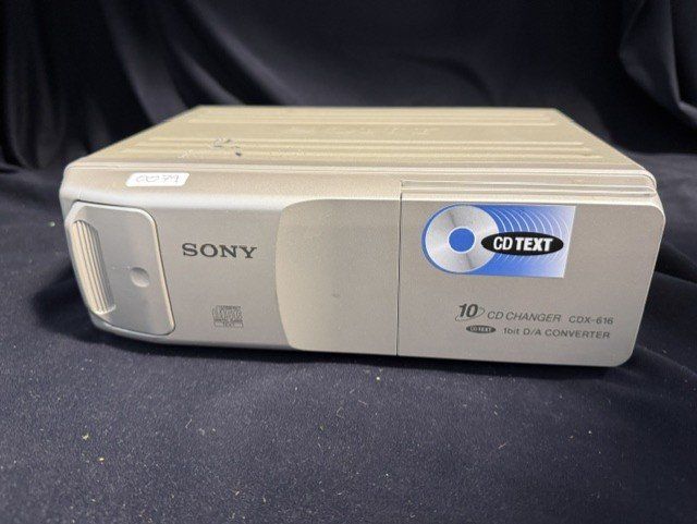 Sony Lettore multimediale & Streamer: Sony CDX-616 10-fach CD-Wechsler – Usato da Buchs SG venduto da LogistikBuchs