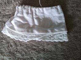Süsses altes, Vintage Röckli mit Spitze für Puppen