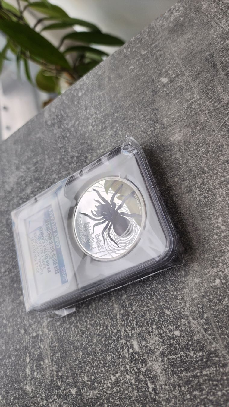 Tutti le monete: Funnel Web Spider PF69 2012 1oz Silver NGC ER - Deadly & – Nuovo (secondo la descrizione) da Petit-Lancy venduto da SilverCoinCoin 4
