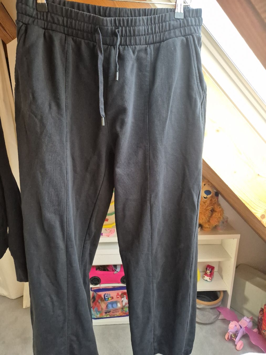 Completi & Tailleur: 2 teiler Migros Essentials schwarz Grösse L – Usato da Zürich venduto da Drago670 2