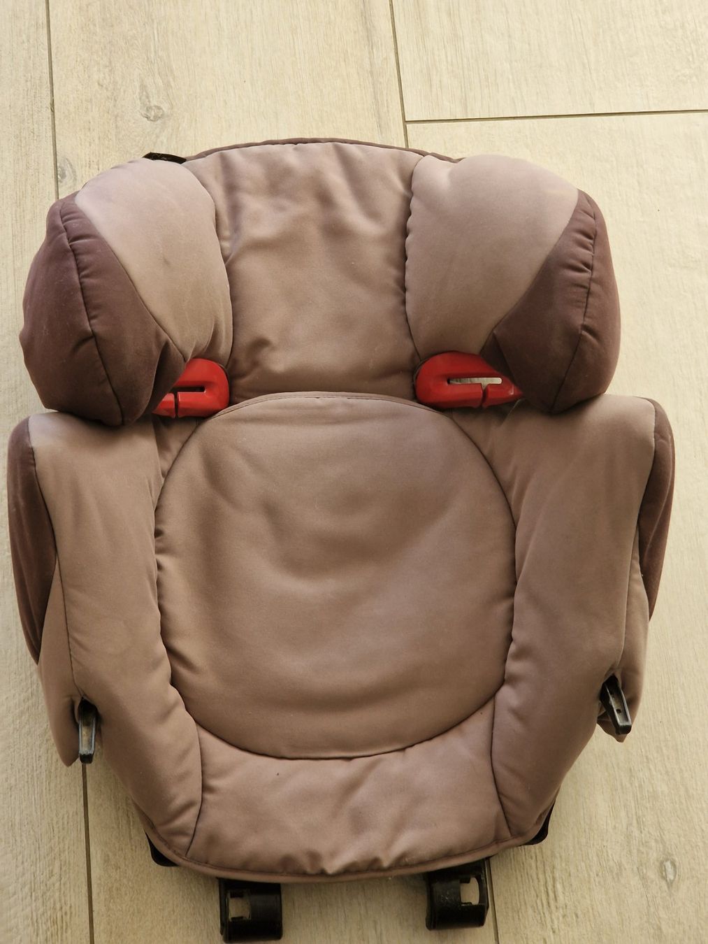 Maxi-Cosi Seggiolini per auto: Siège auto Maxi-Cosi – Usato da Corcelles NE venduto da dan_y7zm 4