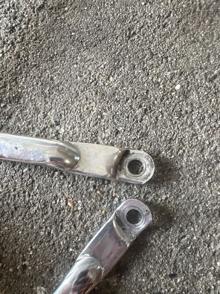 Puch Ciclomotori: Puch Maxi Seiten Halterungen – Usato da Hildisrieden venduto da hotel.mamma 2