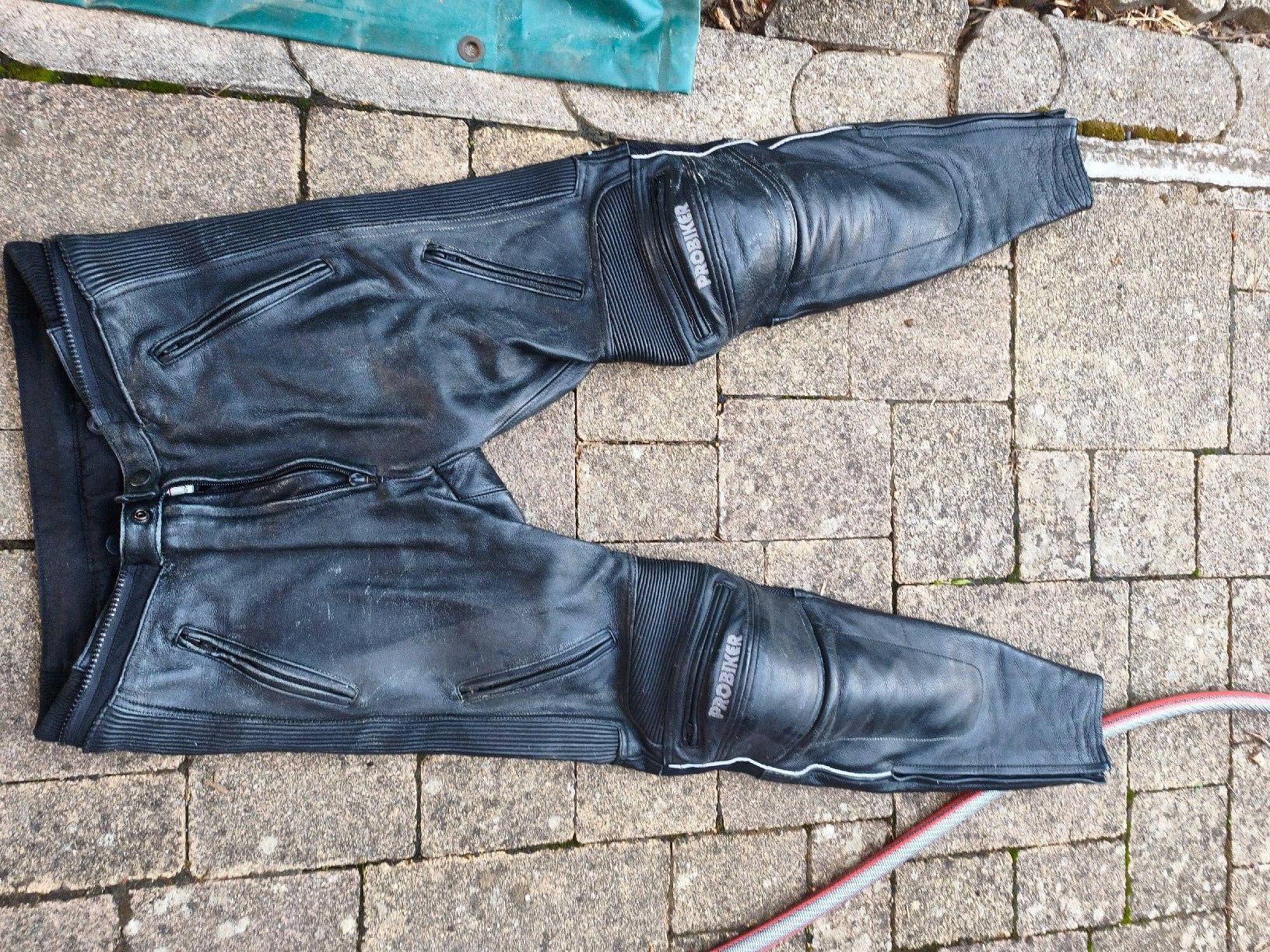 Giacche: Motorradkombi Leder – Usato da Gontenschwil venduto da Jeepli1970 2