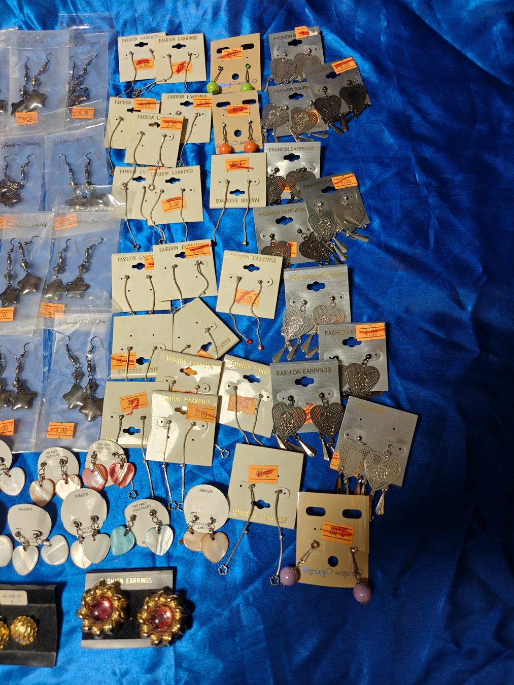 Sonstiger Schmuck: Konvolut Modeschmuck Ohrringe – Neu und originalverpackt aus Gutenswil von Vulcano21 1