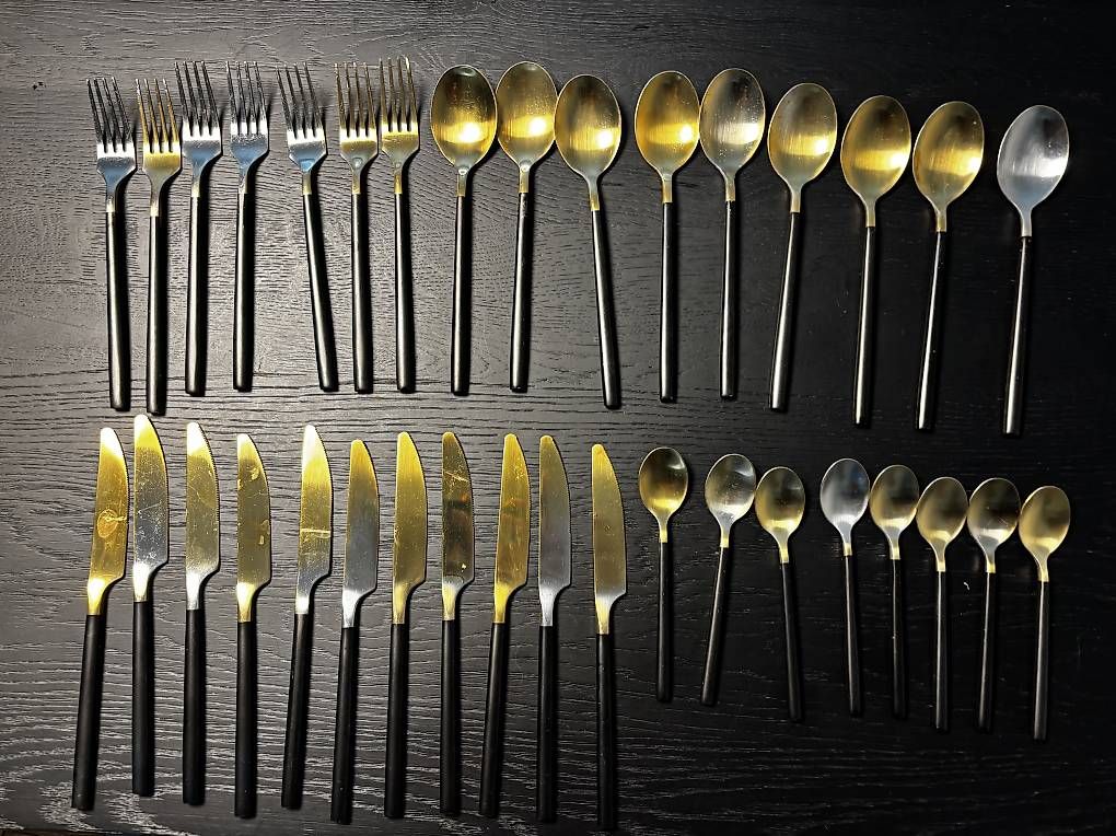 Couverts: Besteck gold/schwarz – D'occasion à Zürich par letssellit