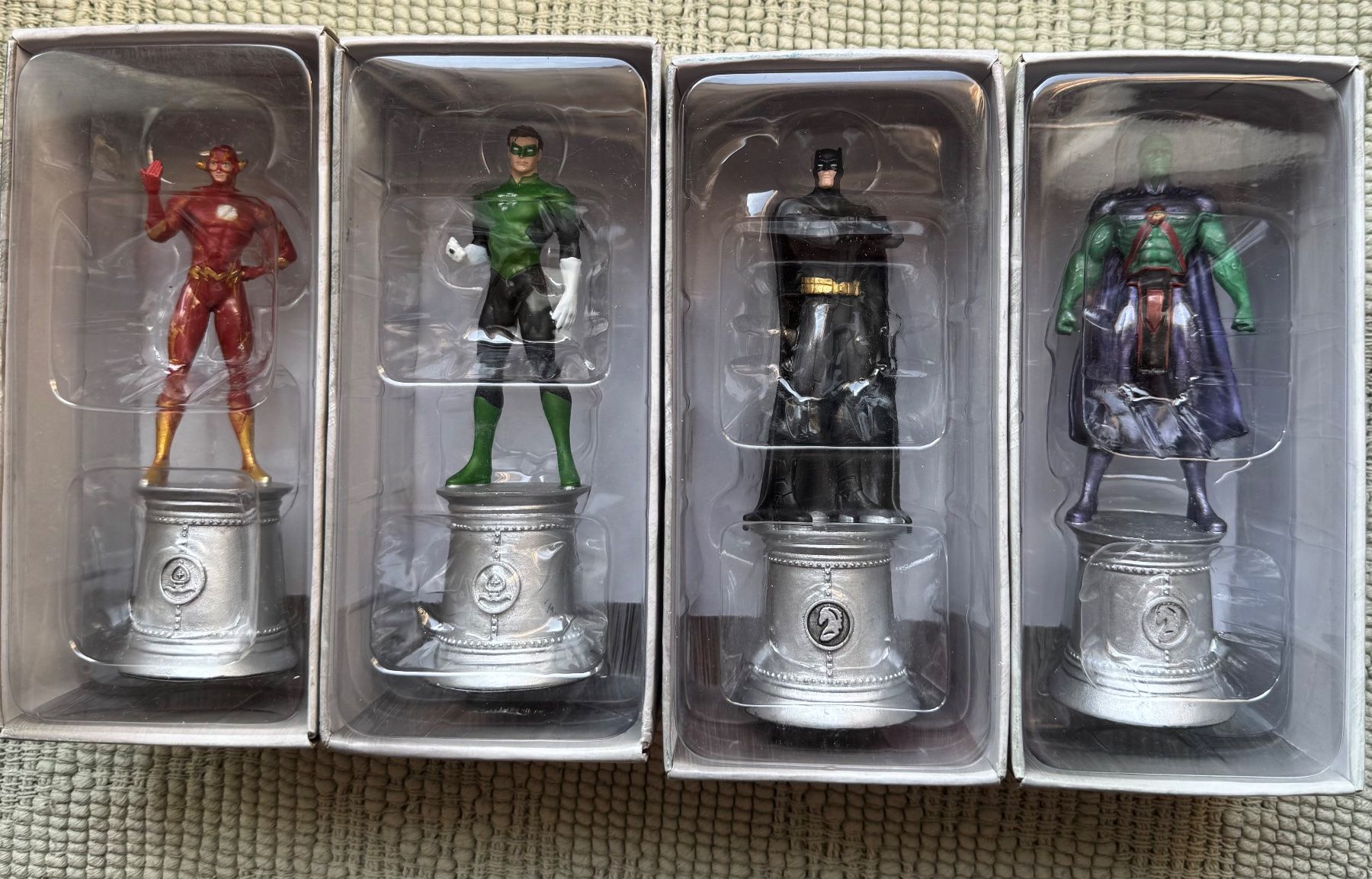 Statuette: Eaglemoss komplettes Schachset Superman v Lex Luthor 32 Box – Nuovo e nell'imballaggio originale da Grabs venduto da Dekostuebli 1
