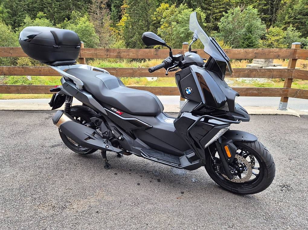 BMW Scooter: Scooter BMW C400X – Usato da Morgins venduto da Kikidazur 3