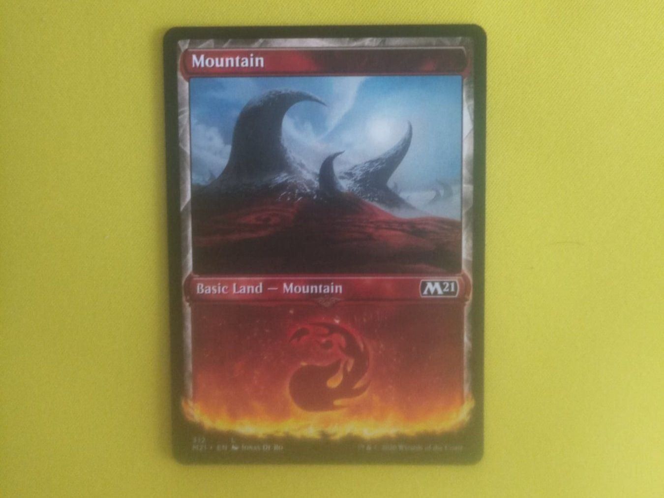 Cartoline: MTG Core 2021 Showcase Mountain – Nuovo (secondo la descrizione) da Matzendorf venduto da SwissMagicKarten