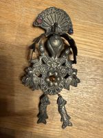 Alte Skulptur Vögel Fisch Federkiel Brosche mit Steinen 