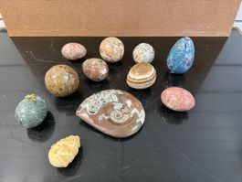 Lot d’Oeufs en pierre naturelle 