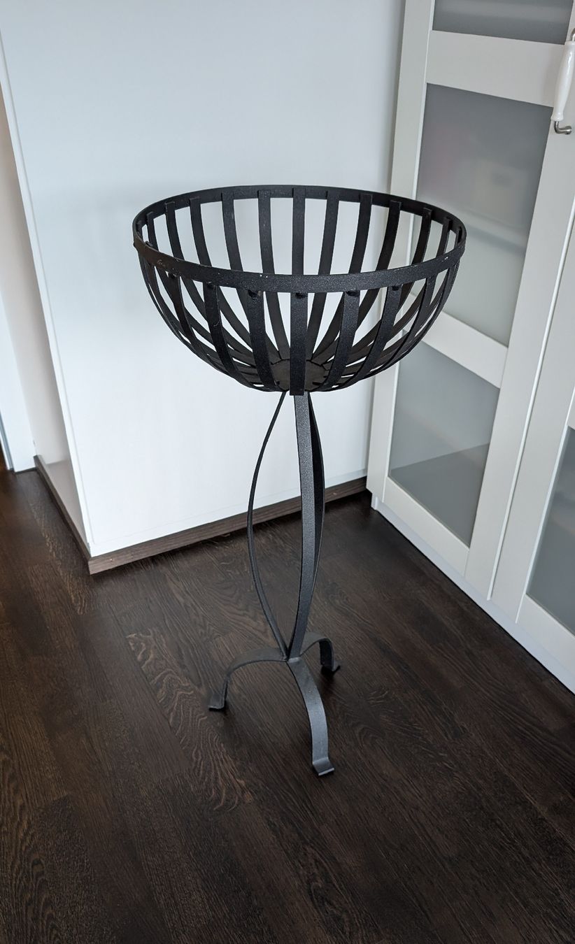 Tutte le decorazioni: Schöner Dekoständer aus Eisen – Usato da Bremgarten b. Bern venduto da BluBee