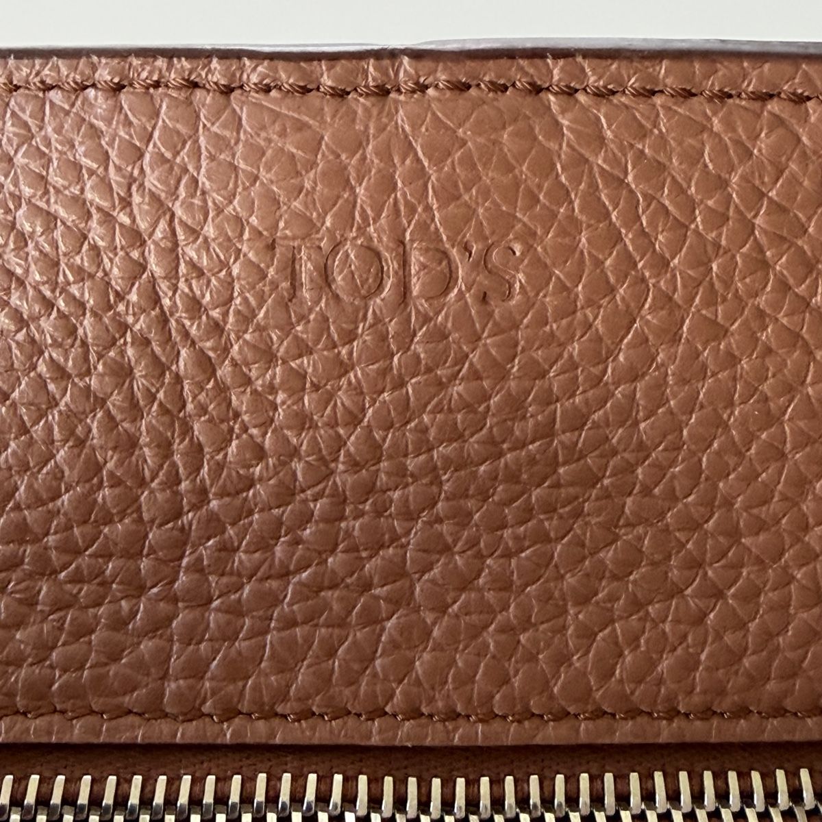 Tod'S Borse da donna:  Tod’s T Timeless Shopping Bag Medium  – Usato da Bad Ragaz venduto da ako_8l5y 4