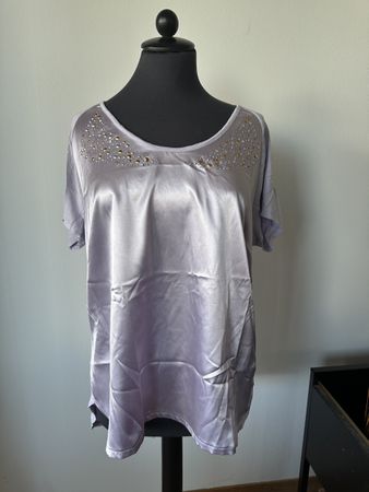 Shirt Grösse 44/46 Bodyflirt Lila Strass Steine