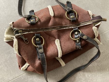 Total IN ! > LAURA DI MAGGIO TASCHE mit TEDDY-FUTTER