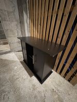 Meuble support aquarium noir avec deux portes état neuf
