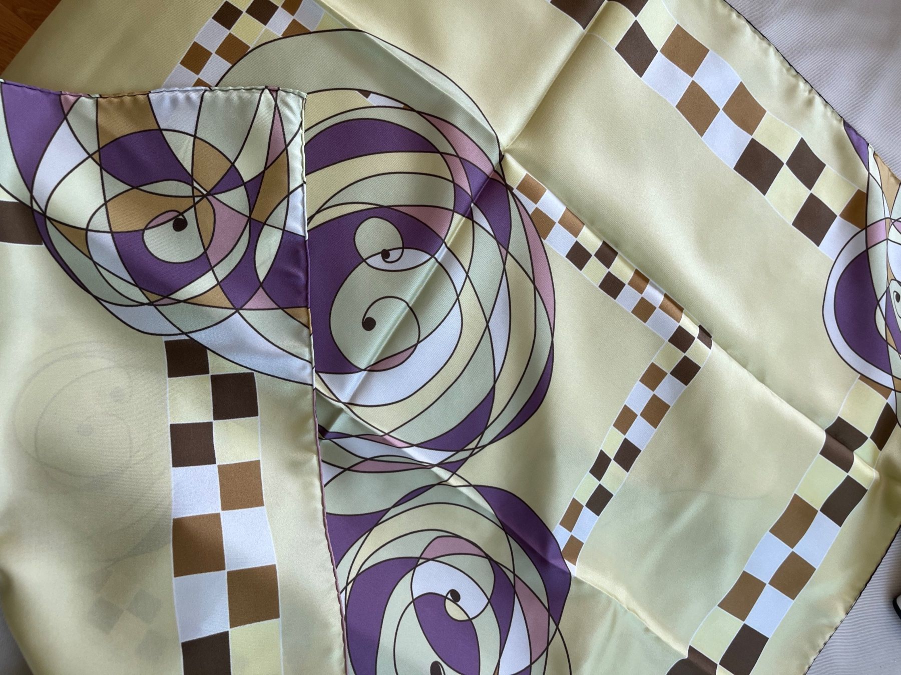 Foulard & Sciarpe: New Silk Scarf 90x90 – Usato da Stäfa venduto da Kristinetta 5