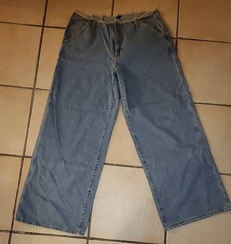 Jeans: Jeans, 42, Länge 34, gebaucht – Usato da Lyss venduto da Petrulla02