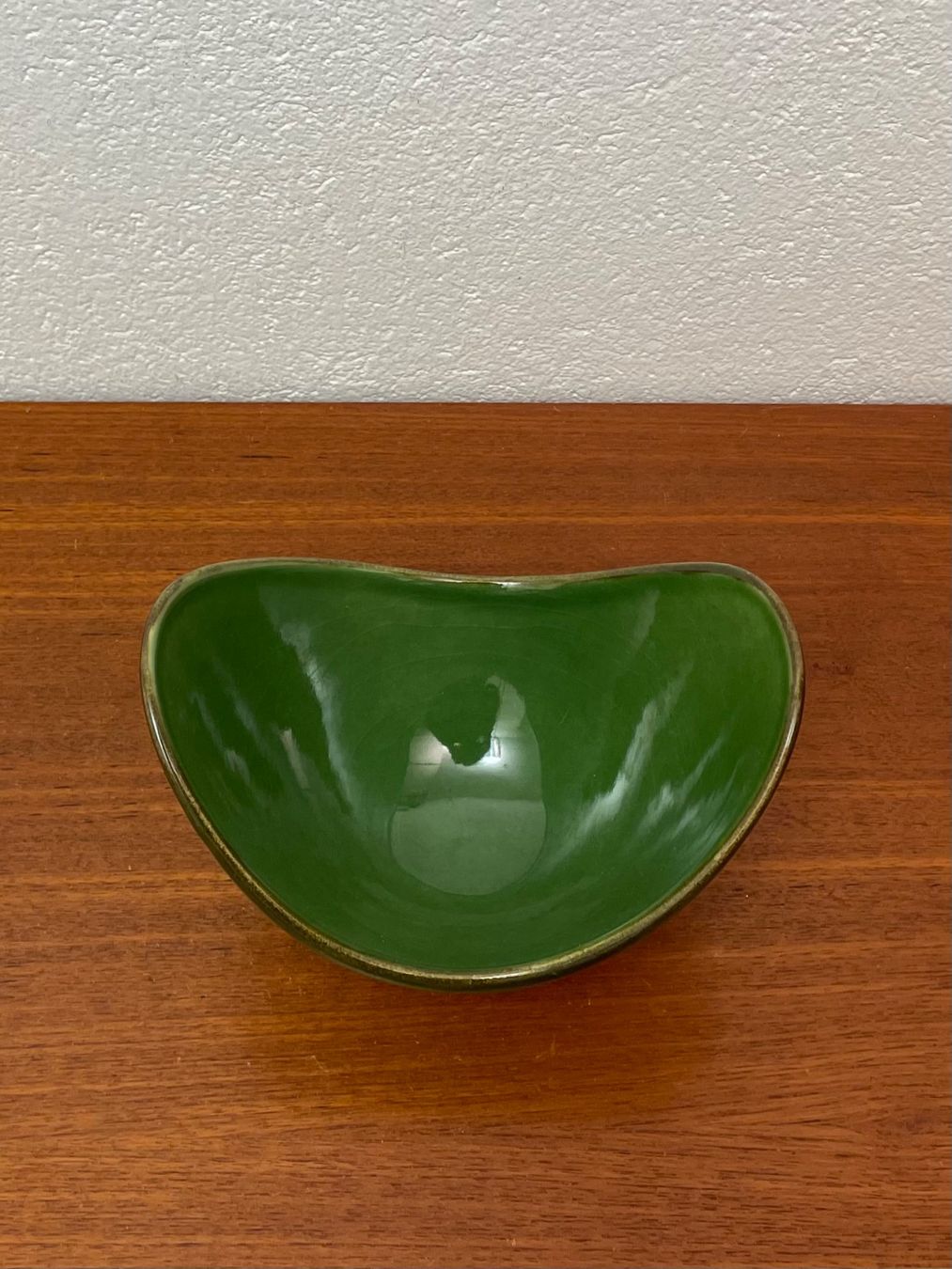 Ciotole: Formschöne Keramikschale zeitgenössische Design Schale – Usato da Zürich venduto da Vintagewiesel 4