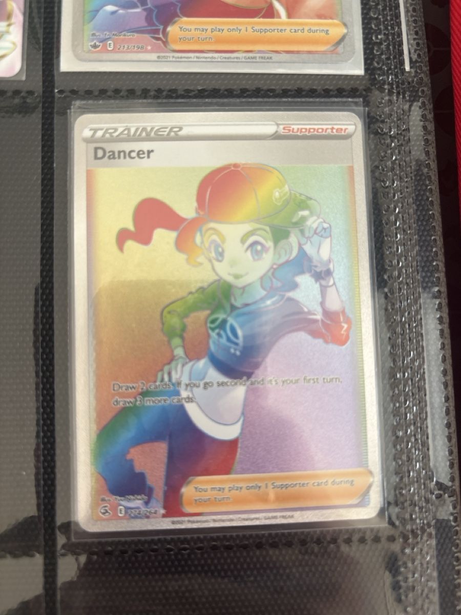 Pokémon Carte collezionabili: Dancer Rainbow, Fusion Strike – Usato da Bern venduto da Pokescherti