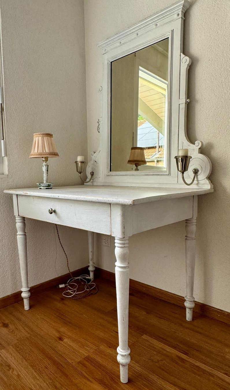 Tavoli da trucco: Schmink-Tisch Shabby-Chic – Usato da Därligen venduto da Bernerin38 1