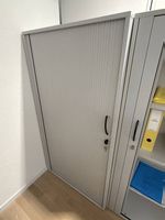 Büroschrank Rollladentür, abschliessbar 1.50 m (defekt)