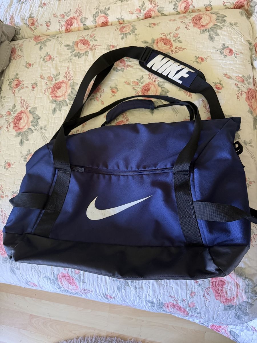 Nike Valigie: Sold item – Usato da Baden venduto da atr_59qy