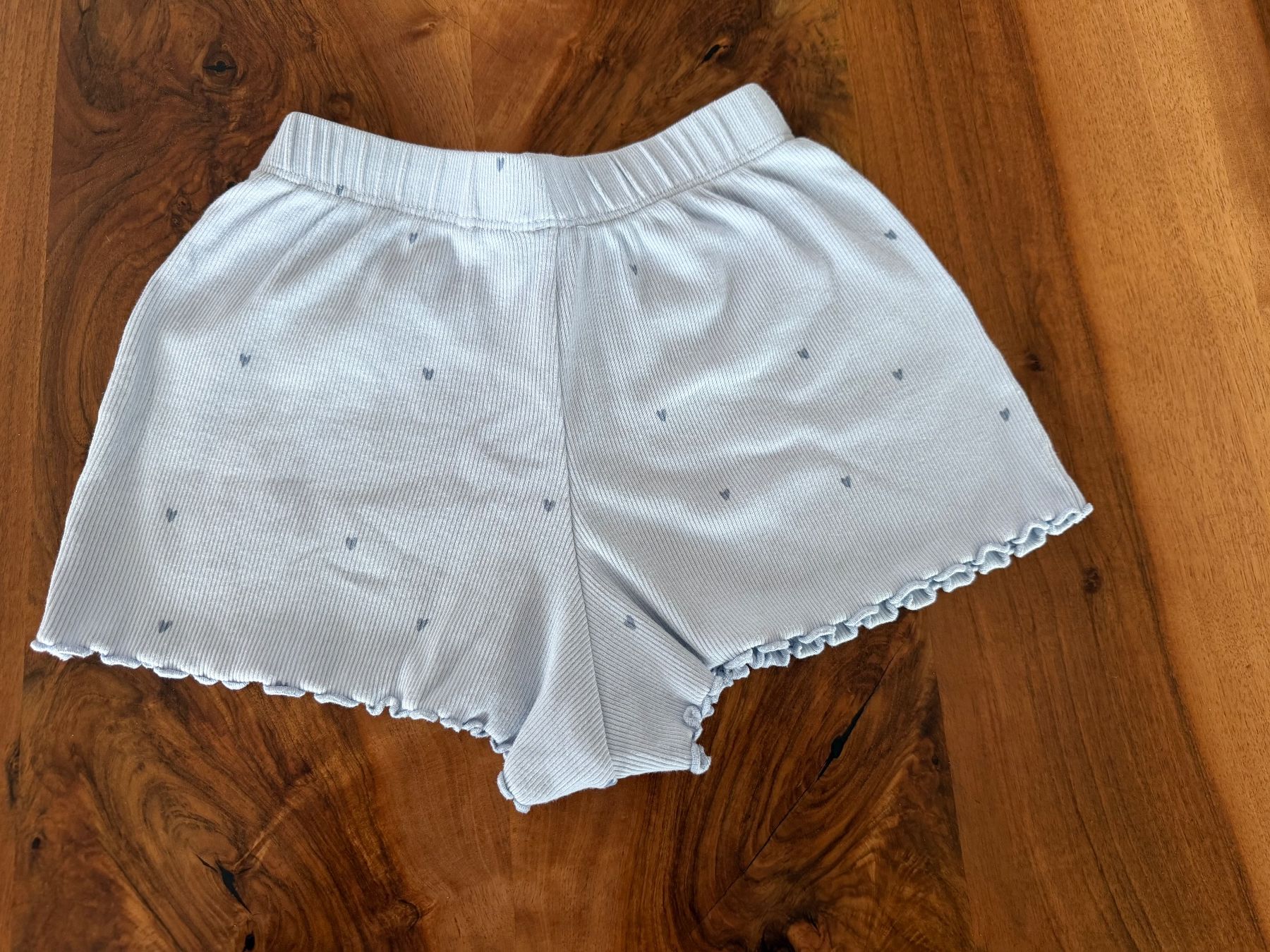 Next Pantaloni: Shorts, Next, Grösse 104 – Usato da Haslen AI venduto da s176 5