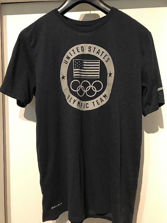 Nike T-shirt: T-shirt NIKE Olympic Bleu L – Usato da Muri b. Bern venduto da YSA