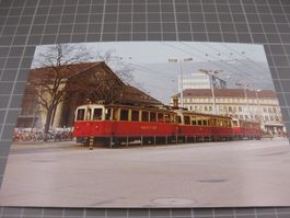 AK Biel Bahnhofplatz mit Zug