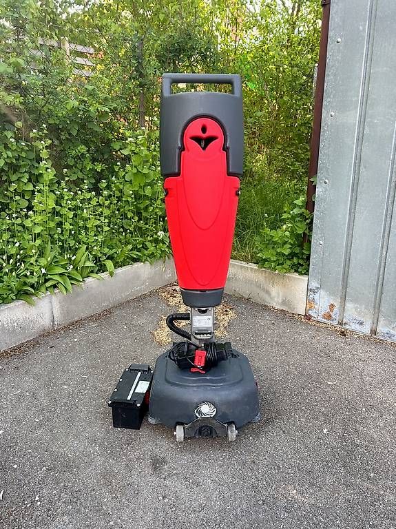Hako Tutte le macchine: Hako scrubmaster ( taski wetrok cleanfix numatic) – Usato da Birr venduto da Numer-01 2