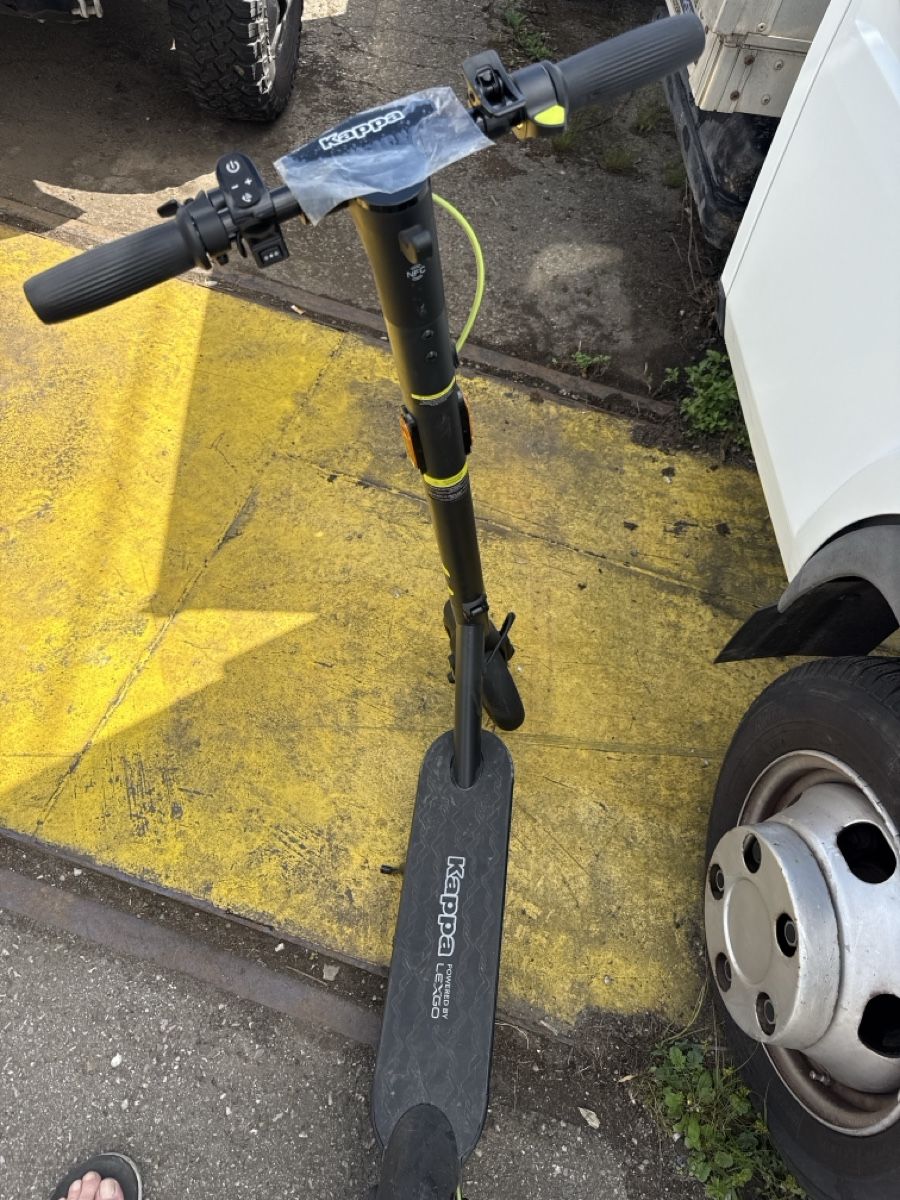 Scooter: Kappa Elektro Tretroller Lexgo - Sommer Angebot – Usato da Zofingen venduto da merc212 2