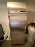 Gastro-Kühlschrank Edelstahl, Top Zustand, ideal für Sommer!