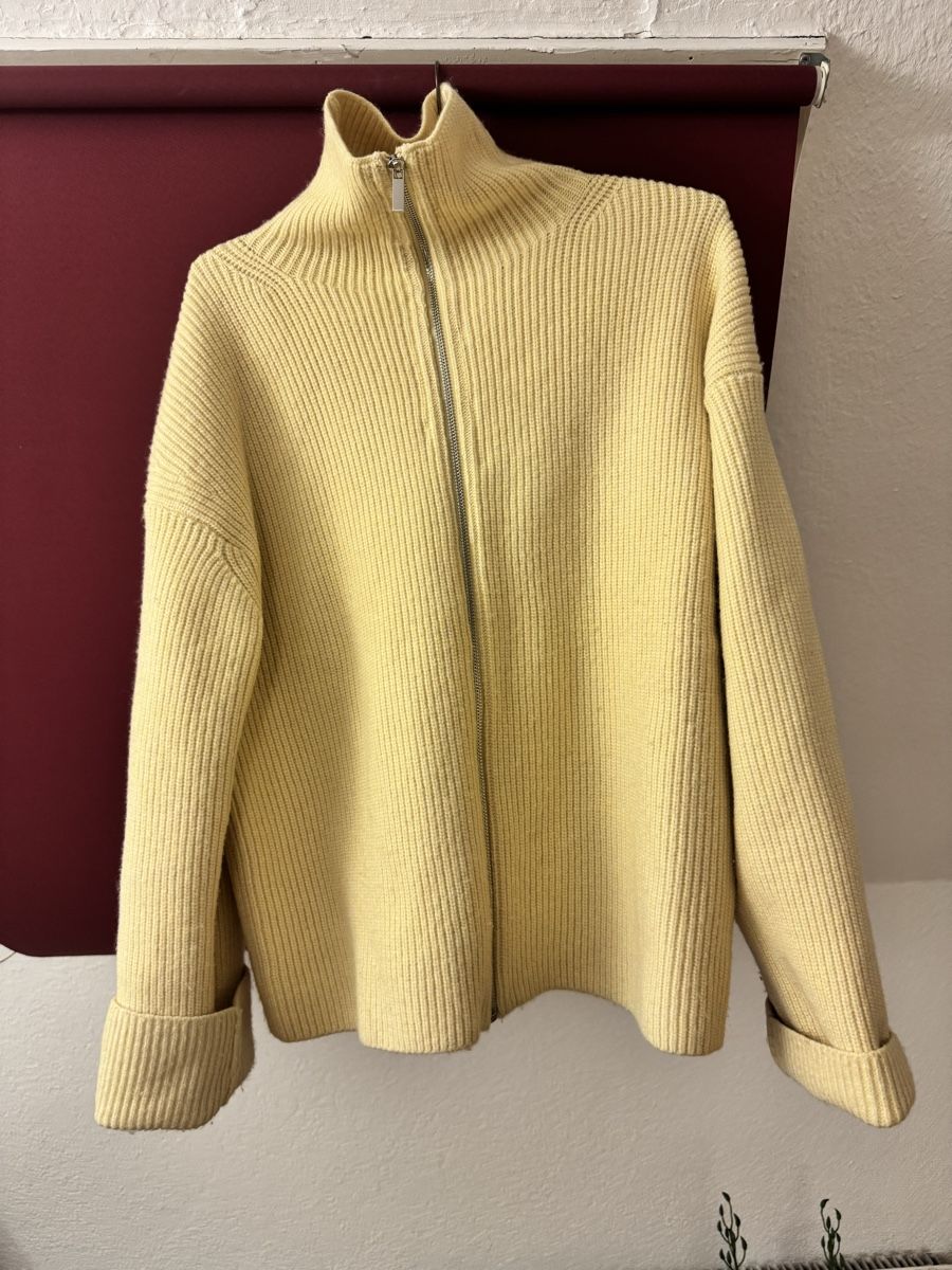 H&M Maglioni & Felpe: Buttergelber Zip-Pullover in M – Usato da Igis venduto da jul_7vgf 2