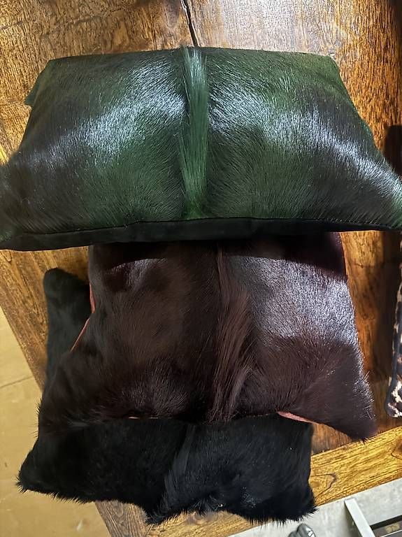 Cuscini: superbes coussins en véritable peau de springbok, – Usato da Versoix venduto da Tamaze47 3