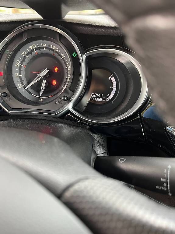 Citroën Automobili: Citroën DS3 1.6 THP SO Irresist. – Usato da Carouge GE venduto da val_b222 2