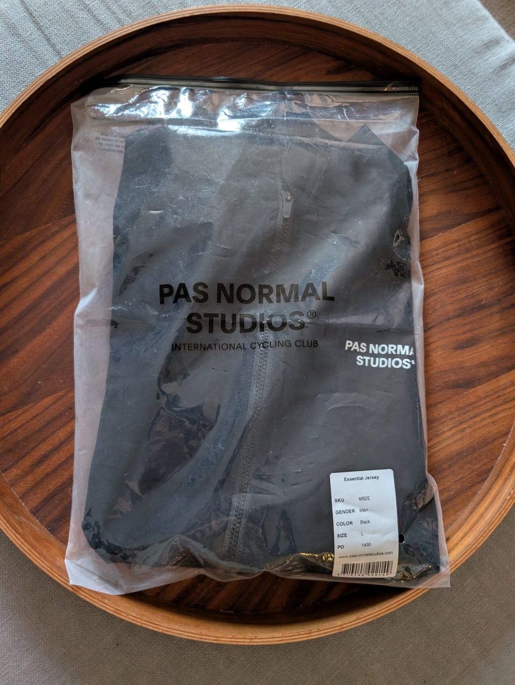 Pas Normal Studios Canottiere & Pantaloni: PAS NORMAL STUDIOS Essential Jersey L – Nuovo (secondo la descrizione) da Zürich venduto da Urs_Fischer 2