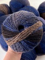 Strickwolle Schurwolle Farbverlauf je Knäuel Blau