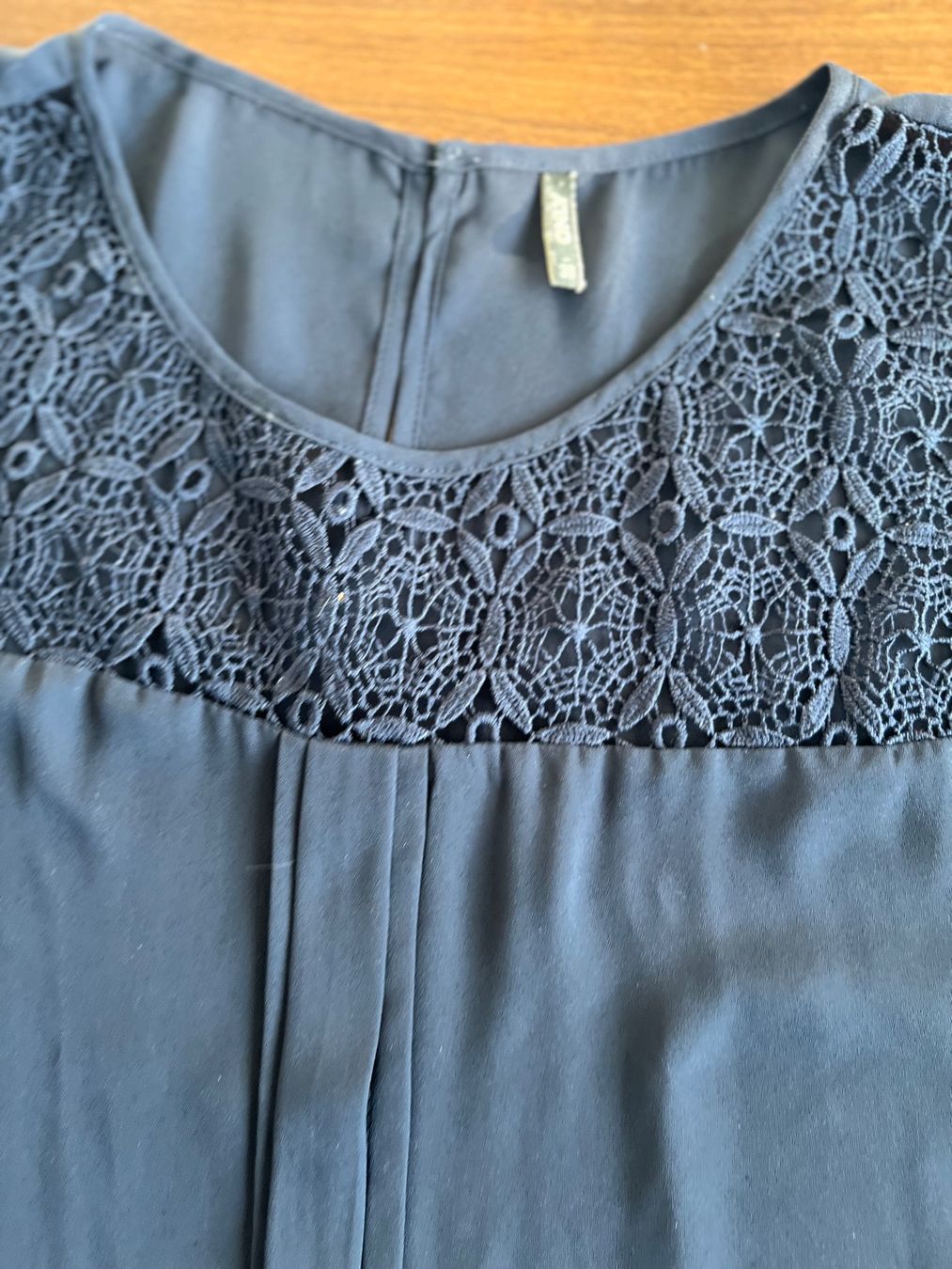 Only Top: Only- ärmelloses Sommer Top mit Spitze, Gr. 38 – Usato da Ebmatingen venduto da Mistelu 1