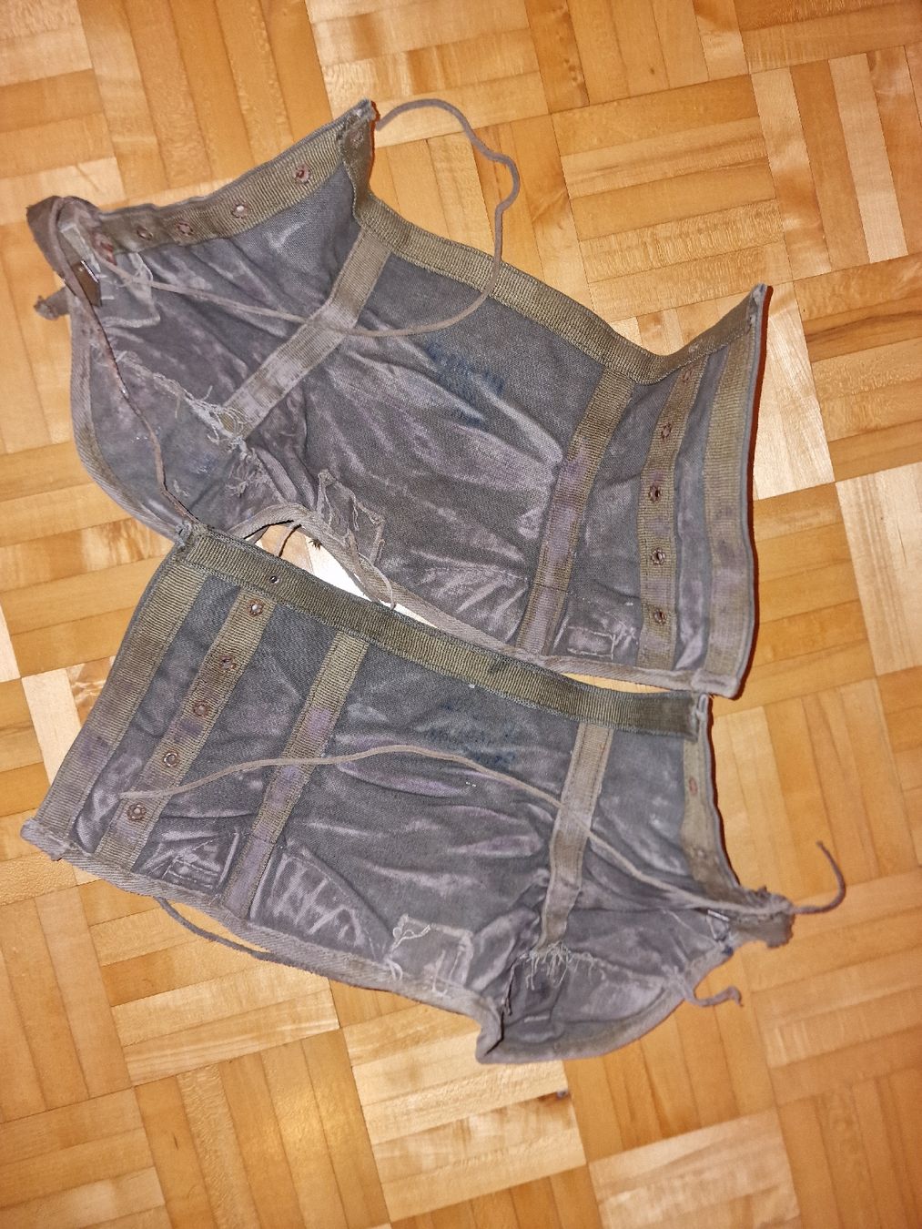 Uniformes: Guêtres waffen xx – D'occasion à Savièse par tog_kn2z 1
