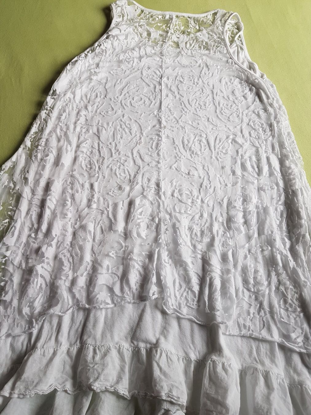 Vestiti: Robe taille M – Usato da Villiers venduto da san_jn5w 4