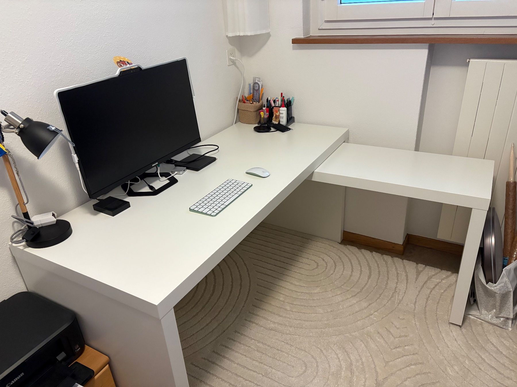 Ikea Schreibtische: Malm Schreibtisch mit Ausziehplatte – Gebraucht aus Huttwil von MrsCreed 1