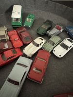 Sammlung Miniaturautos für Modell-Eisenbahnanlagen (H0)